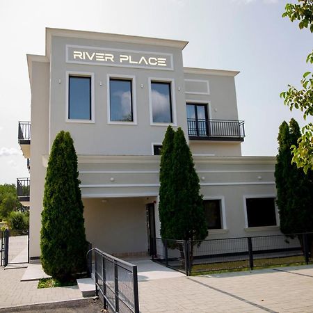 River Place Piteşti Exteriér fotografie